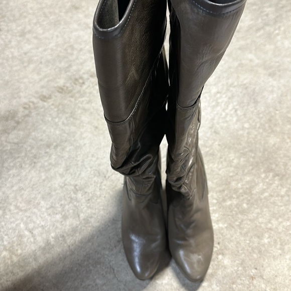 Aldo Matsushima Grey Knee Boots Heels Size 6.5 PreOwned - Picture 2 of 8